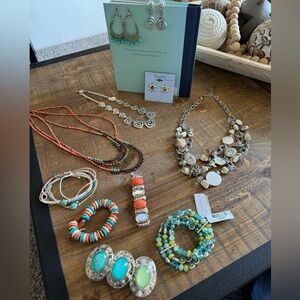 Beach vibe 🏝️🐚😎 🩵 14 piece fun Jewelry Set